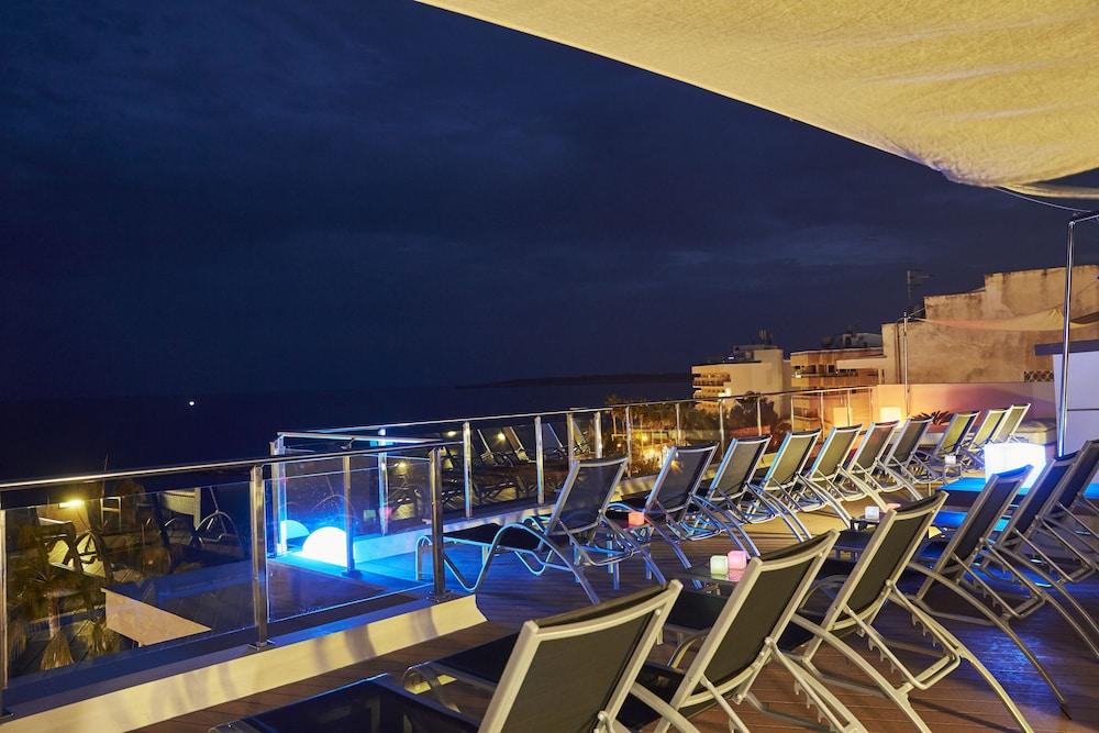 Cabot Cap De Mar Hotel Cala Bona  Bagian luar foto